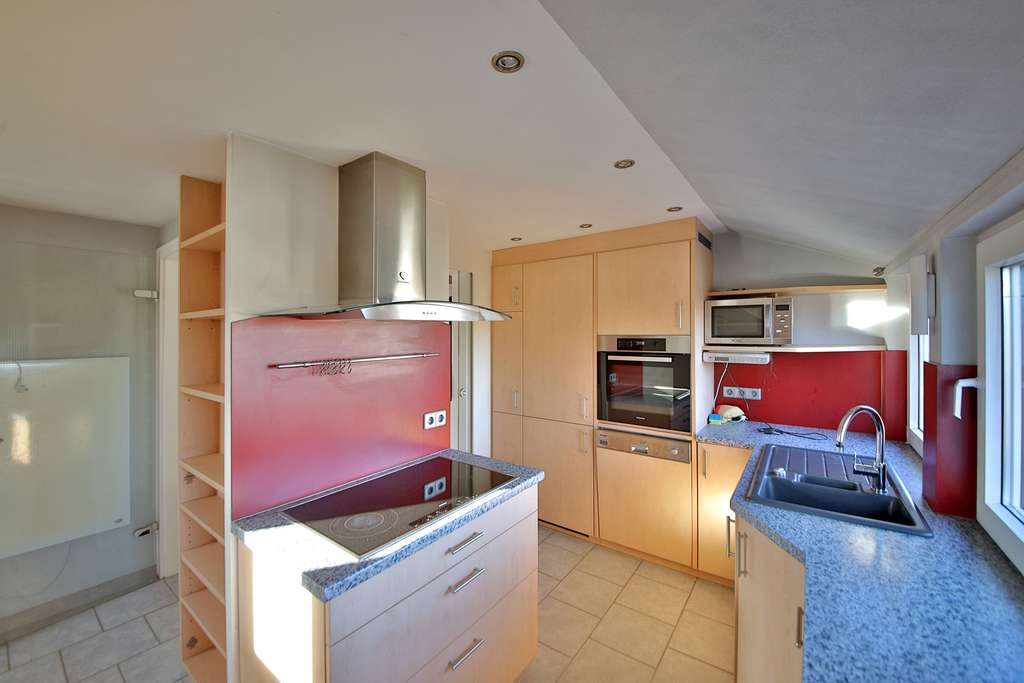 Immobilie in Filderstadt - Helle Wohnung mit Balkon & Einbauküche – sofort bezugsfrei - Bild 3