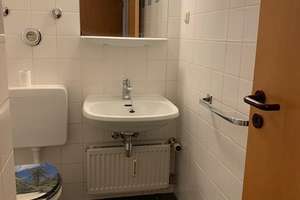 Stilvolle, gepflegte 1-Zimmer-Erdgeschosswohnung mit Balkon und EBK in Düsseldorf – Max-Born-Str. 30, 40591 Wersten, Düsseldorf – Vorschaubild 10