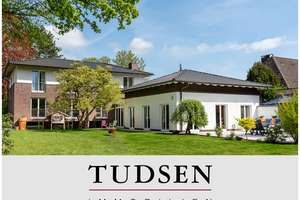 Besondere Villa in sehr bevorzugter Wohnlage. – Die vollständige Adresse der Immobilie erhältst du vom Anbieter., 22359 Volksdorf, Hamburg – Vorschaubild 1