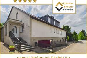 Wohnen ohne Kompromisse! 310 qm Wohnfläche, 10 Zimmer, Garten, Garage, Vollkeller und PV in Destedt! – Schulstraße 2, 38162 Cremlingen – Vorschaubild 1