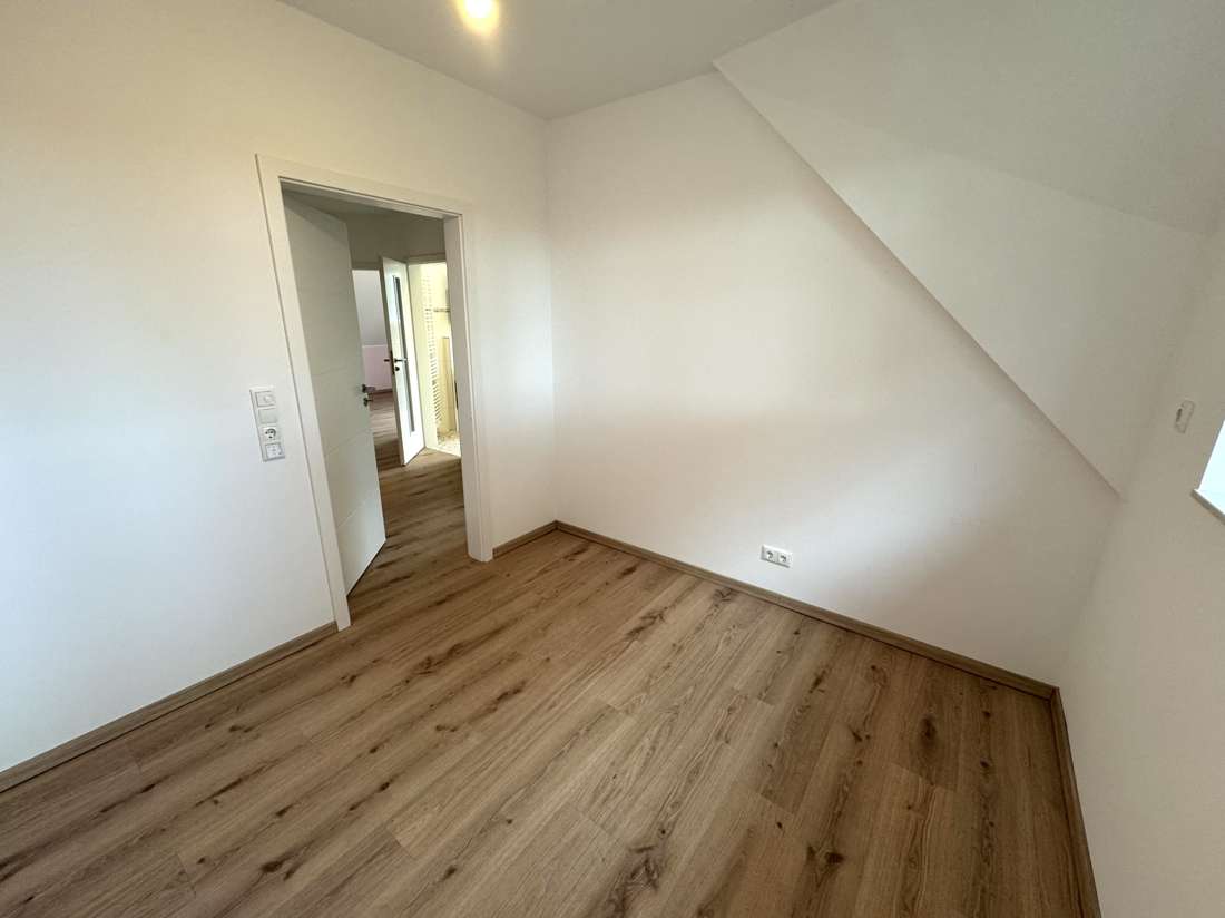 Immobilie in Sauensiek - Energieeffizient & stilvoll – moderne Doppelhaushälfte mit sechs Zimmern und Garten in Sauensiek *** - Bild 4