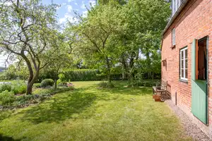 … und am Ende der Straße steht ein besonderes Landhaus – Schleswig-Flensburg (Kreis) – Vorschaubild 14