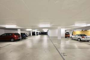 HOCHWERTIGE EINBAUKÜCHE, PARKETTBODEN & FUSSBODENHEIZUNG  - 2 BALKONE - AUFZUG & TG-STELLPLATZ – Ruschestr. 6 mm, 10367 Lichtenberg (Ortsteil), Berlin – Vorschaubild 19
