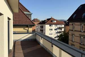 Penthouse-Feeling in Stuttgart:  Rundum-Balkon & TG-Stellplatz (saniert 2024)