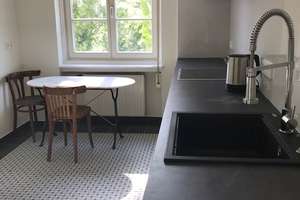 Charmante, möblierte 3-Raum-Wohnung mit Balkon und Garten in München-Schwabing – Moltkestraße 3, 80803 Münchner Freiheit, München – Vorschaubild 12