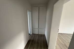 Sonnenbalkon - neues Wannenbad mit Fenster - Renoviert - Duisburg Rheinhausen – Lortzingstraße 18, 47226 Rheinhausen-Mitte, Duisburg – Vorschaubild 6