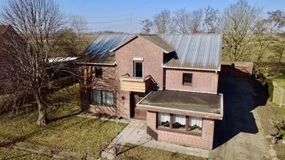 Neuer Preis! Vielseitiges Einfamilienhaus mit Einliegerwohnung & Stall – Nordseenah in Nordermeldorf