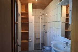 „Zwei Wohneinheiten, Garten & PV – viel Haus für wenig Geld!“ – Die vollständige Adresse der Immobilie erhältst du vom Anbieter., 97633 Höchheim – Vorschaubild 8