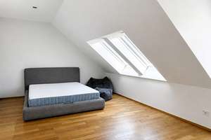 Exklusive Doppelhaushälfte in Lohausen – hochwertige Ausstattung und außergewöhnlicher Komfort – 40474 Lohausen, Düsseldorf – Vorschaubild 9