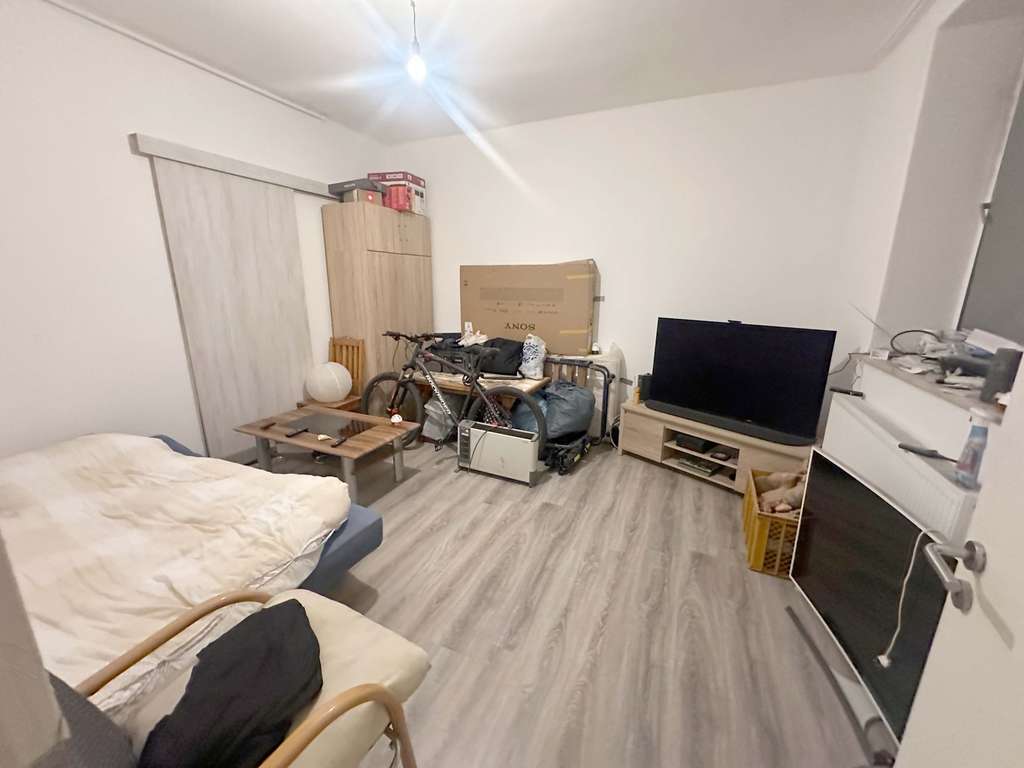 Immobilie in Düsseldorf - Flingern-Süd: Repräsentatives Mehrfamilienhaus mit Entwicklungspotenzial in zentraler Lage - Bild 3