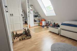 Gepflegtes Reihenmittelhaus mit Garten, Einbauküche, Vollkeller und Garage in Leverkusen-Hitdorf – Lohrstr. 90a, 51371 Hitdorf, Leverkusen – Vorschaubild 17