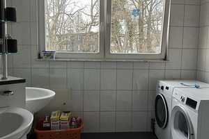 Schönes 2 stöckiges  Familienhaus, in Marburg- Sonnenblickallee mit Garten und 2 Terrassen, Garage, – Marburg-Biedenkopf (Kreis) – Vorschaubild 11