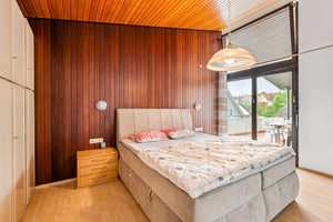 Zweifamilienhaus mit schönem Garten und Garage – Reutlingen (Kreis) – Vorschaubild 17