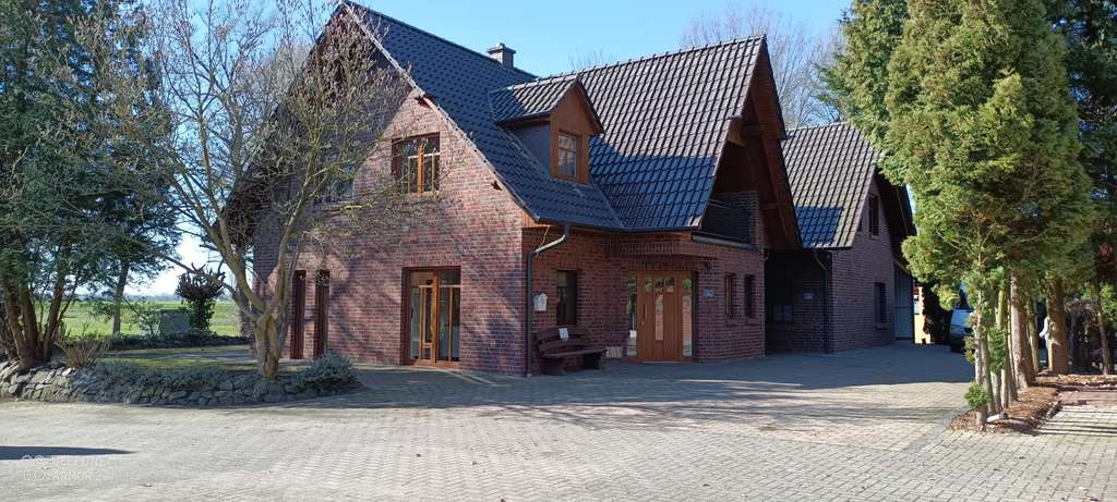 Immobilie in Bakum - Massives Zweifamilienhaus in Bakum/Hausstette – Viel Platz, Top-A1-Anbindung & gelebte Nachbarschaft - Bild 0