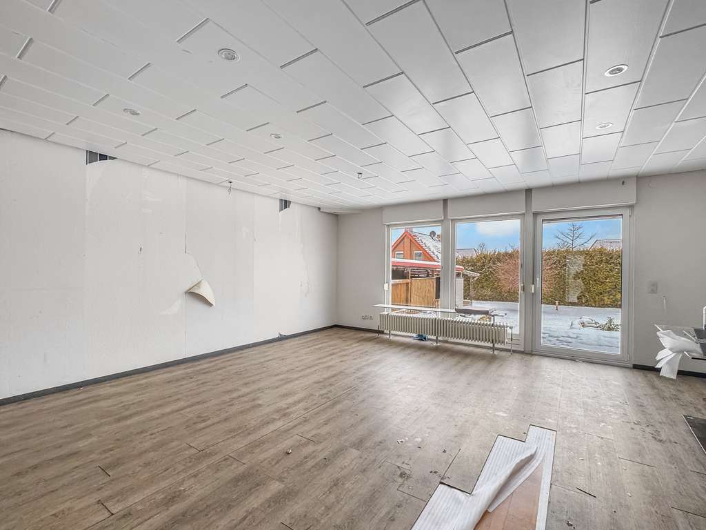 Immobilie in Nordstemmen - Freistehendes Einfamilienhaus mit Garten und viel Potenzial in ruhiger Lage von Nordstemmen - Bild 2