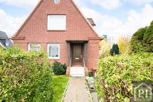 Schönes Einfamilienhaus mit großem Garten in Friedrichsort! – Kiel – Vorschaubild 1