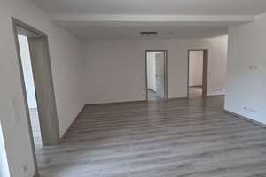 Moderne 4-Zi.- Wohnung, großer Balkon, EBK und Tiefgarage in Top Innenstadt-Lage – Die vollständige Adresse der Immobilie erhältst du vom Anbieter., 74074 Heilbronn, Heilbronn – Vorschaubild 8