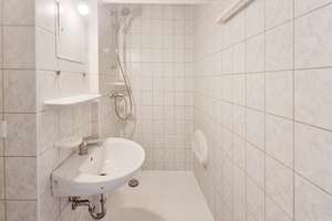 Einziehen und Wohlfühlen ! Ihre neue Singlewohnung mit Einbauküche – Zerbster Straße 43, 6124 Westliche Neustadt, Halle (Saale) – Vorschaubild 4