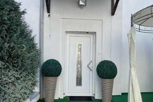 vermietetes und saniertes Mehrfamilienhaus mit modern ausgestatteten 5 Wohnungen in Crimmitschau – Zwickau (Kreis) – Vorschaubild 1