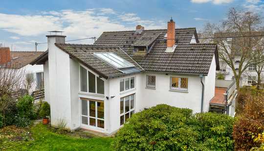 Bild von FREISTEHENDES EINFAMILIENHAUS MIT EINLIEGERAPARTMENT IM WIESBADENER KOHLHECK!