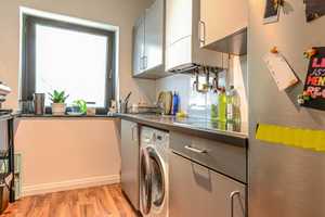 Vermietete 3-Zi.-ETW mit Balkon * PKW-Stellplatz * großer Gemeinschaftsgarten * gute Anbindung – Köln – Vorschaubild 8