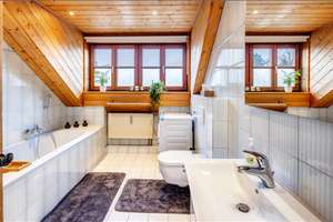 Möbliert: Gemütlich, geräumig und mit Balkon – 80935 Lerchenau-Ost, München – Vorschaubild 9