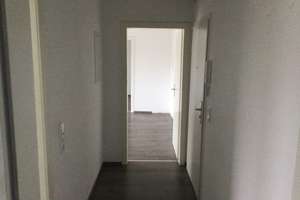 Nimm mich! Günstig geschnittene 2-Zimmer-Wohnung – Jacob-Mayer-Str. 23, 44793 Kruppwerke, Bochum – Vorschaubild 2