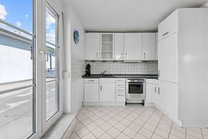 Drei Zimmer. Drei Außenbereiche. Ganz oben. - Besonderes Wohnen am Riedberg - sofort verfügbar – 60438 Kalbach-Riedberg, Frankfurt am Main – Vorschaubild 9