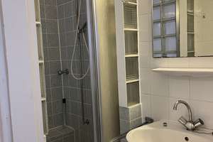 Helles, ruhiges 1 Zi.-Appartement, Bad, Singleküche – Die vollständige Adresse der Immobilie erhältst du vom Anbieter., 76133 Innenstadt-West, Karlsruhe – Vorschaubild 4
