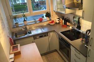 Helle, freundliche 2 Zi Whg m. Balkon direkt bei der Uni Hohenheim, Nähe Flughafen, Messe und SI-Z. – Franziskaweg 1, 70599 Birkach-Süd, Stuttgart – Vorschaubild 3
