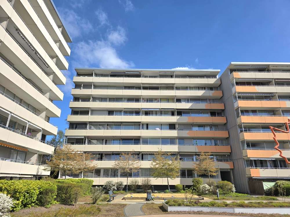 Ganz oben wohnen! Helle Eigentumswohnung mit Aussicht in Kerpen-Türnich + TG-Stellplatz, Rhein Erft Kreis – Bild 1