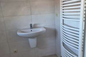 Clevere Investition – oder charmantes Zuhause – Die vollständige Adresse der Immobilie erhältst du vom Anbieter., 93057 Konradsiedlung-Wutzlhofen, Regensburg – Vorschaubild 3
