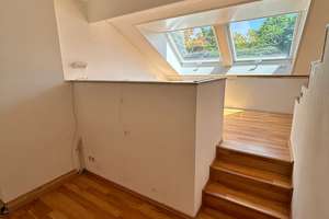 Provisionsfrei: Charmantes Reihenmittelhaus mit ausgebautem Dachgeschoss im ruhigen Aubing – Joseph-Suder-Bogen 29, 81245 Altaubing, München – Vorschaubild 5