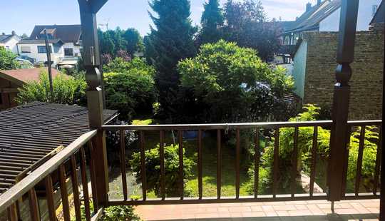 Bild von Hanau-Klein-Auheim, Doppelhaushälfte mit Garage, Nebengebäude und schönem Garten in ruhiger Lage