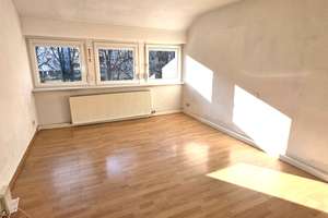 gut geschnittene 3-Zi.- DG- Wohnung in begehrter Wohnlage – Die vollständige Adresse der Immobilie erhältst du vom Anbieter., 70597 Degerloch (Ortsteil), Stuttgart – Vorschaubild 9