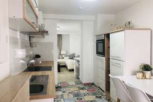 Möblierte 2,5 Zimmer Souterrain Wohnung mit kompletter Ausstattung!
