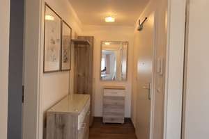 Exklusive, möblierte 2-Zimmer-Wohnung mit Balkon & Garage | Upscale Furnished 2-Room Apartment – Oettinger Straße 9, 86154 Oberhausen-Nord, Augsburg – Vorschaubild 11