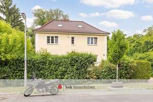 Einfamilienhaus mit 8 Zimmern, Kamin & Sauna - Nahe Mexikoplatz – Die vollständige Adresse der Immobilie erhältst du vom Anbieter., 14163 Zehlendorf, Berlin – Vorschaubild 9