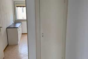 Helle gepfl. 3 Zi. Whg. 71 m² m. Ebk., Balk. 4.OG ohne Lift, in Nbg. Nord zentr. Lage, Nähe Burg. – Maxfeldstr. 12, 90409 Nürnberg – Vorschaubild 15