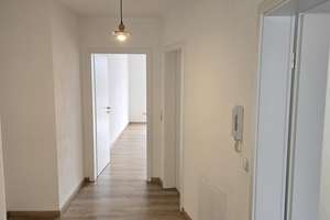 Tolle 2-Zimmer-Wohnung mit neuer Einbauküche, renov. Bad und Fußbodenheizung – 86154 Oberhausen-Nord, Augsburg – Vorschaubild 11