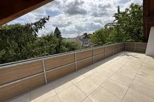 Helle 3,5-Zimmer-Dachgeschosswohnung mit großem Balkon – ruhig gelegen in Heilbronn-Biberach – Brunnenstraße 18, 74078 Biberach, Heilbronn – Vorschaubild 4