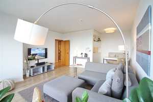 31.Etage: Moderne 2-Zimmer-Wohnung mit Meerblick – Trelleborgallee 2, 23570 Lübeck – Vorschaubild 2