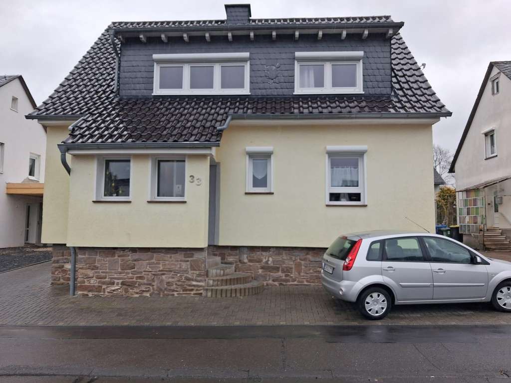Immobilie in Kastellaun - Energetisch saniertes Einfamilienhaus in Top-Lage - Bild 0