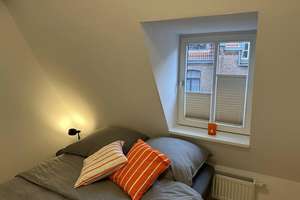 Charmante 2-Zimmer Wohnung in einer schönen Altbauwohnung im Herzen von Sülz – Die vollständige Adresse der Immobilie erhältst du vom Anbieter., 50939 Klettenberg, Köln – Vorschaubild 8