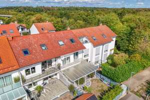 Raum für Ihre Familie: Großzügiges Reihenhaus mit Garten, Sauna und zwei Garagen