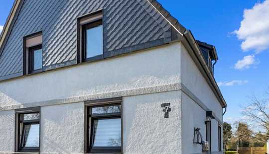 Bild von Zweifamilienhaus in Neuendeel (oben vermietet, unten frei)