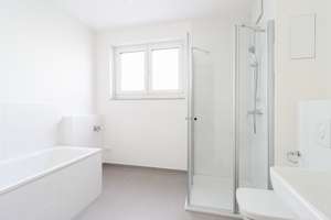 Elegantes Wohnerlebnis mit sonniger Terrasse & Tageslichtbad im großzügigen Erdgeschoss – Johanna-Zittel-Str. 12, 60326 Gallus, Frankfurt am Main – Vorschaubild 1