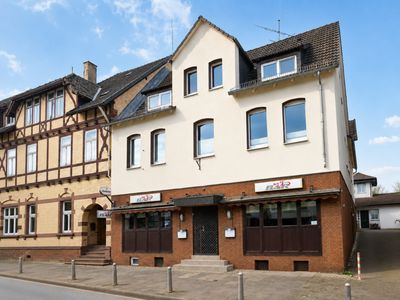 ATTRAKTIVE KAPITALANLAGE – VOLL VERMIETET
Wohn- und Geschäftshaus mit 4 Wohneinheiten und Gastron