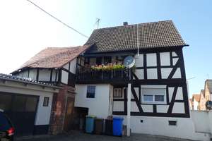 Kapitalanleger aufgepasst: Vollvermietetes Mehrfamilienhaus mit Top-Rendite! – Die vollständige Adresse der Immobilie erhältst du vom Anbieter., 63594 Hasselroth – Vorschaubild 1