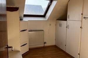 Freundliche 4-Zimmer-Doppelhaushälfte mit EBK in Berlin Mariendorf (Tempelhof) – 12277 Mariendorf, Berlin – Vorschaubild 5